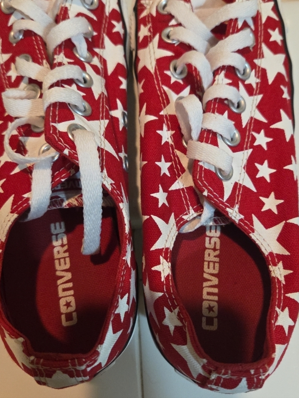 Converse All Star Red White Stars Low Top Sneakers Men's Sz 8 Women's 10 Chuck T - Picture 7 of 13